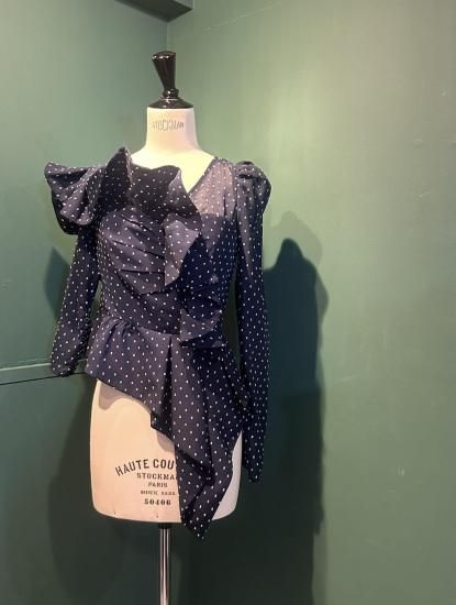 flea marketself-portrait / Design Tops