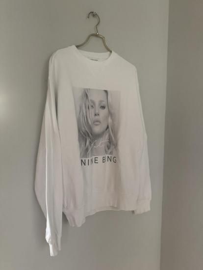 flea marketANINE BING / TOPS