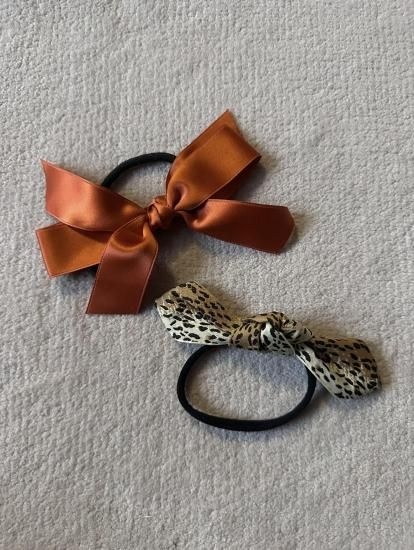 flea marketJennifer Ouellet / hair tie set