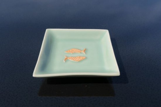 青磁双魚角皿 - 京都祇園の和食器・清水焼の陶磁器　食器の京ばん
