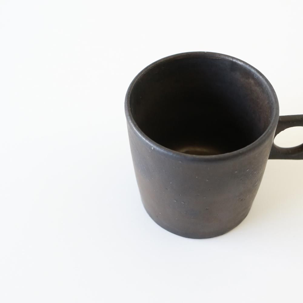 黒釉カップ