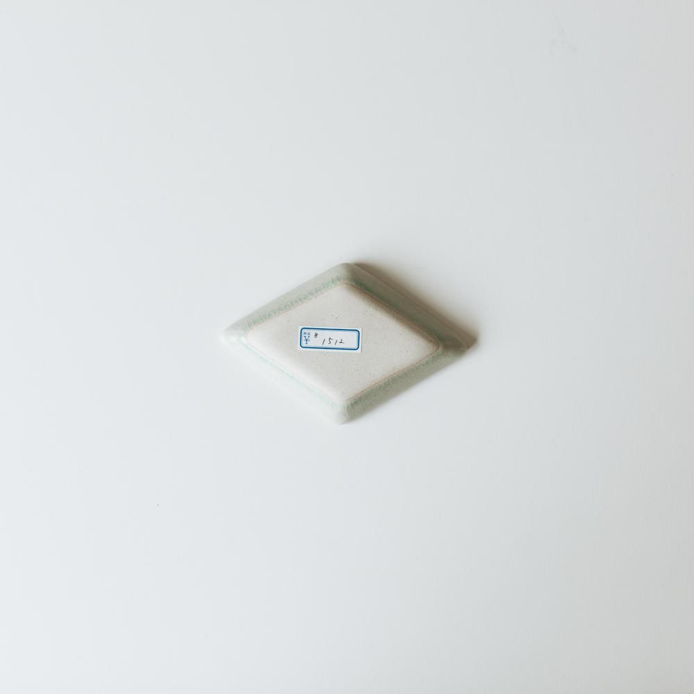 ひし形豆皿 白 格子