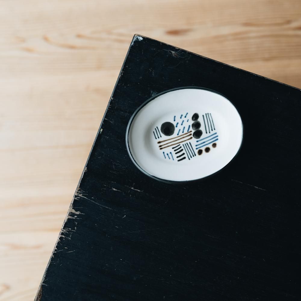 木ユウコ　ちょうちょ　プレート　新品　3サイズ　天草 木ユウコ - 作家さんの器と暮らしにまつわる道具のお店｜イロドリ