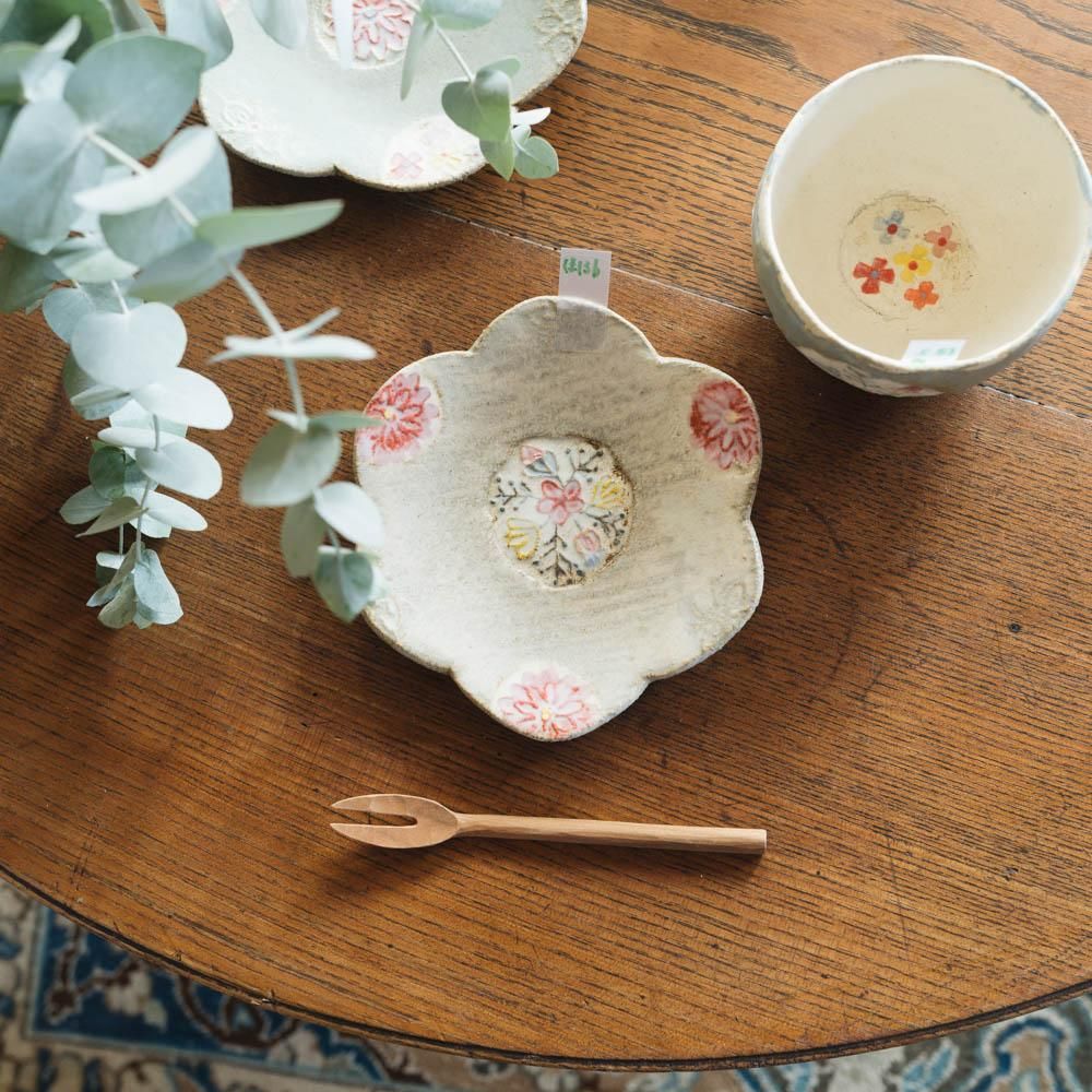 (2021年夏の陶器市)  本田あつみ キッチュベトナム　輪花皿   (ほ13b)