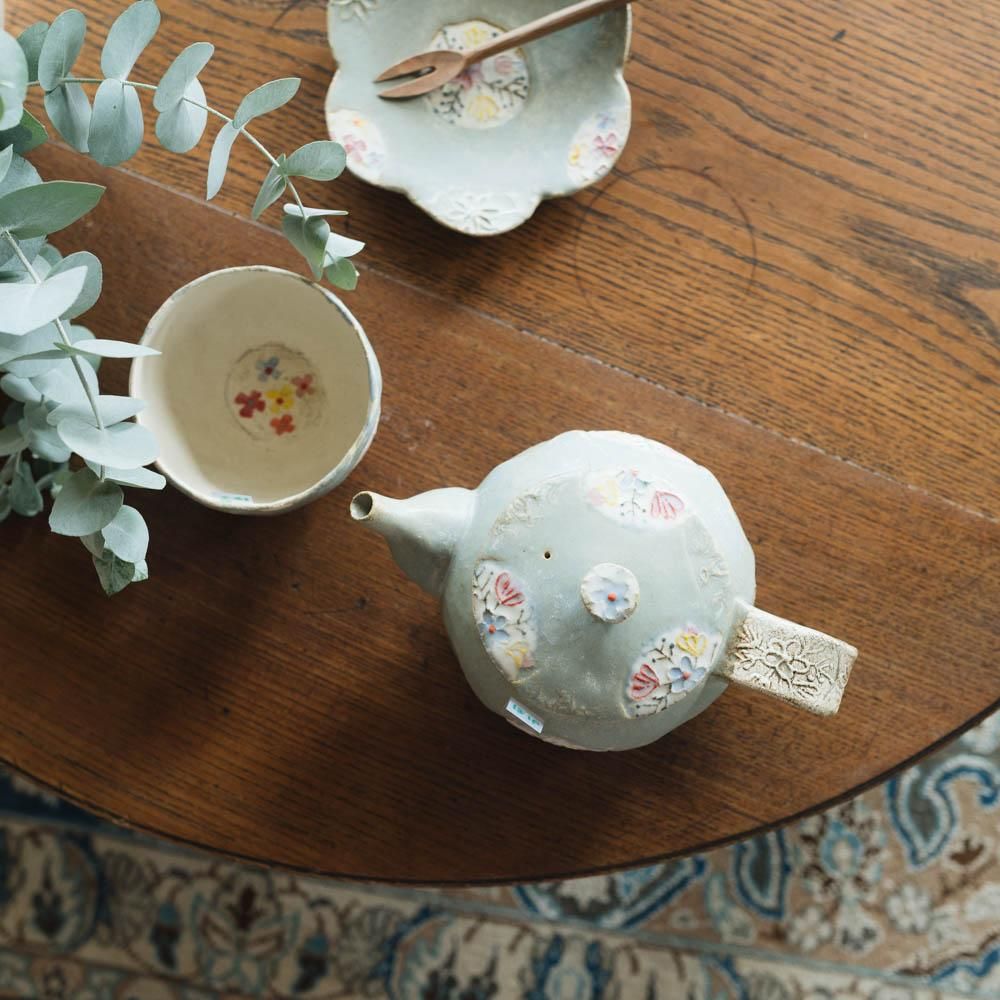 作家さんの器と暮らしにまつわる道具のお店｜イロドリ