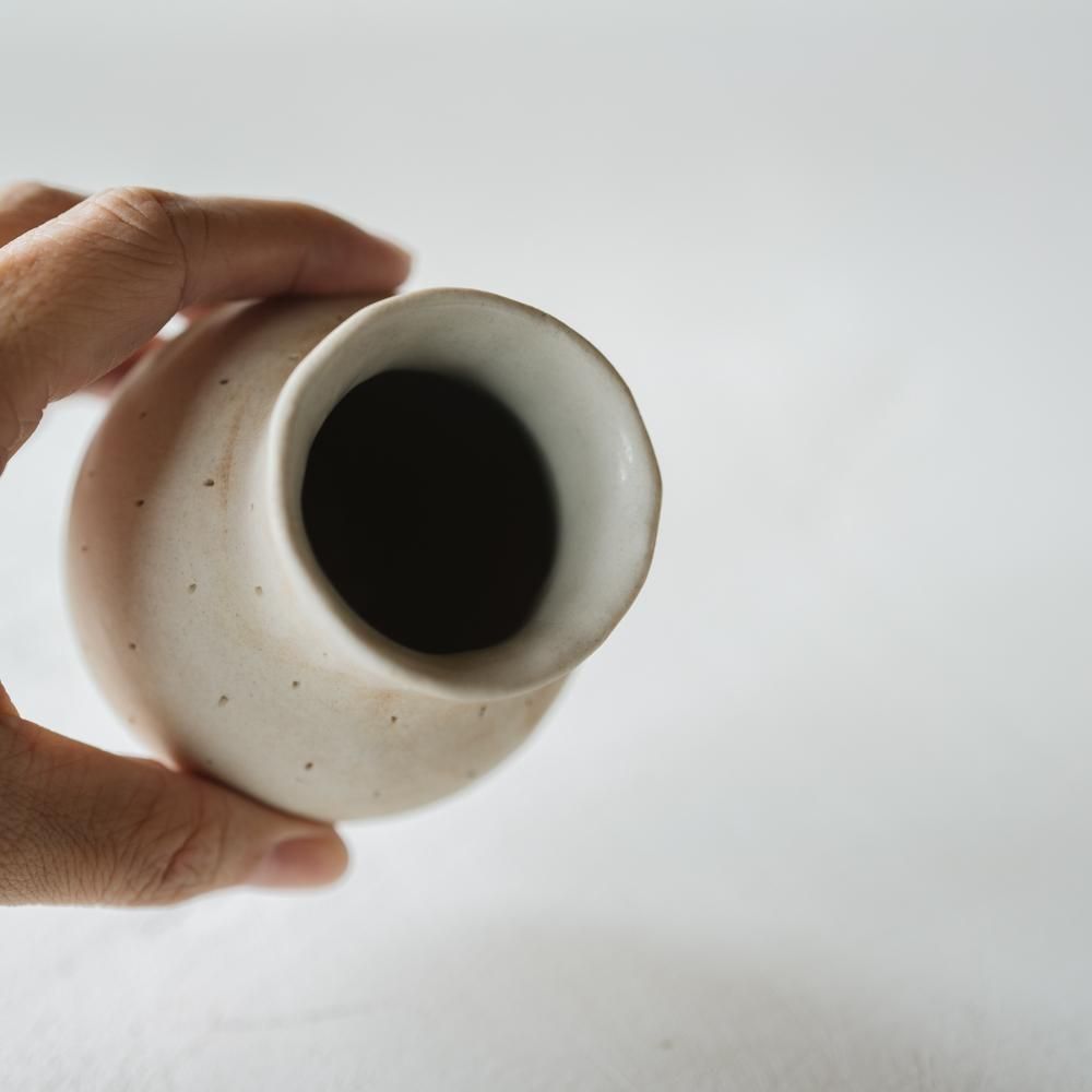 （2021年10月 web展）KuSaFuNe どんぐり花瓶 k7a