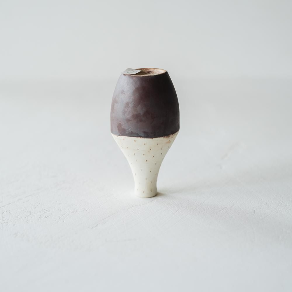 （2021年10月 web展）KuSaFuNe どんぐり花瓶 k7c