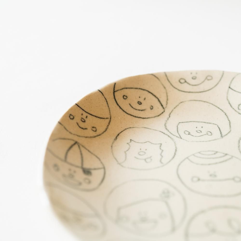 （2021年10月 web展）cosael  総かお皿  白マット　こ3