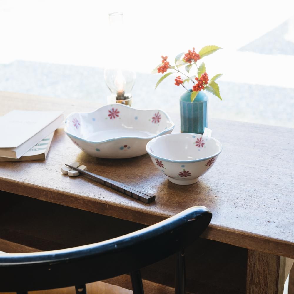(2022年1月)   三浦愛子  キュートフラワーご飯茶碗  (み2)