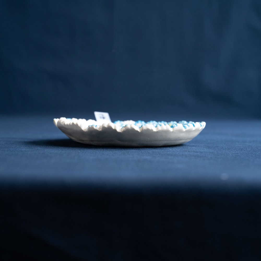(2022年2月web展)   つちのわ  花かんむり　小皿　ブルー　  つ18