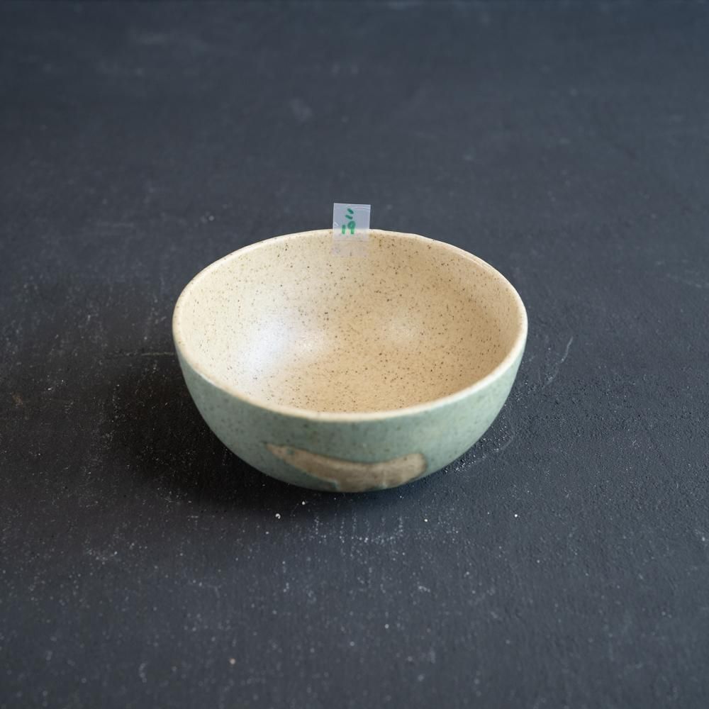 (2022年4月web展)   苔色工房　ボウル小凸　シロクマ　（こ19）