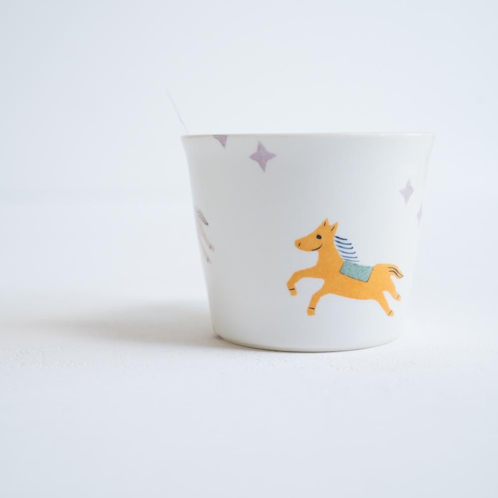 (2022年4月 web展)   香田昌恵   マグカップ（うま）　   こ2-4