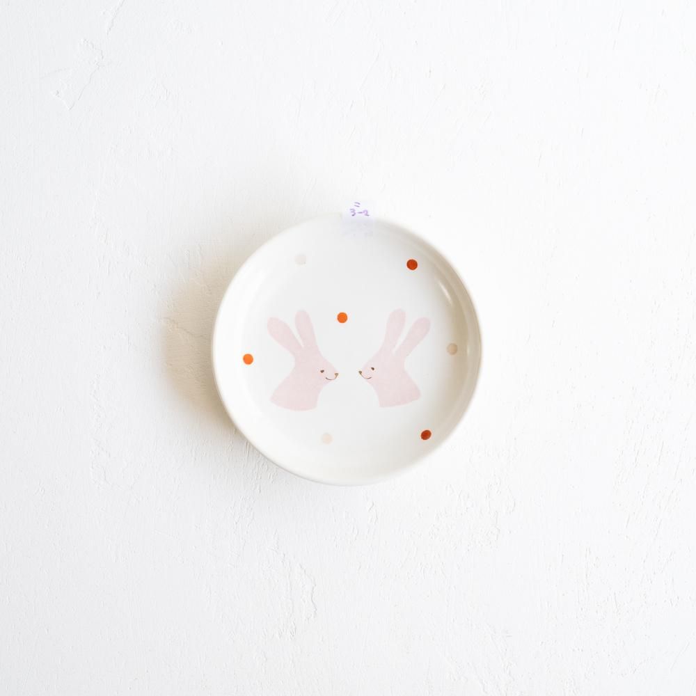 香田昌恵 - 作家さんの器と暮らしにまつわる道具のお店