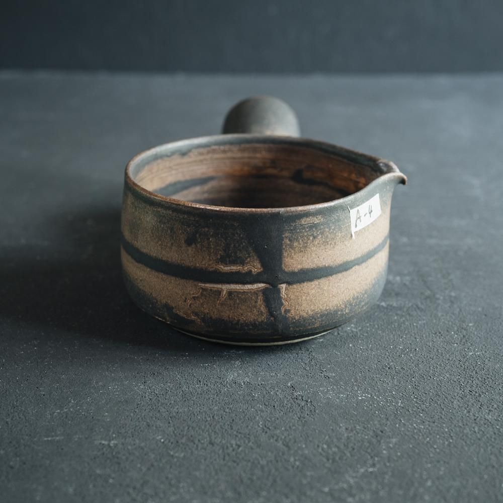 (2022年7月)  acnepotterystudio  鹿のミルクぱん（大）　A4