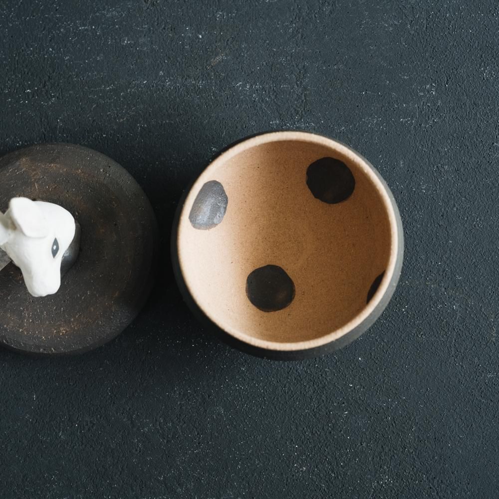 (2022年7月)  acnepotterystudio  うさぎの頭のついた塩壺　A21