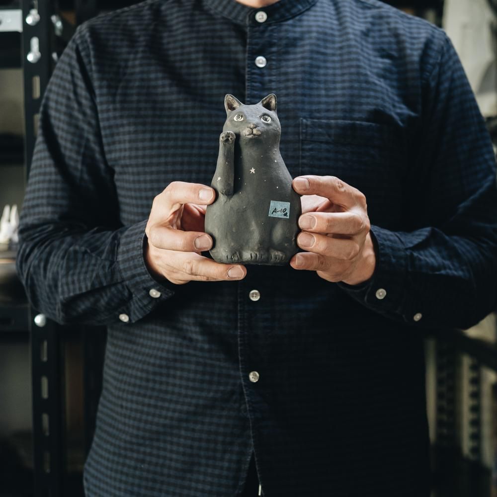 (2022年12月)  acnepotterystudio  招き猫　　A10a