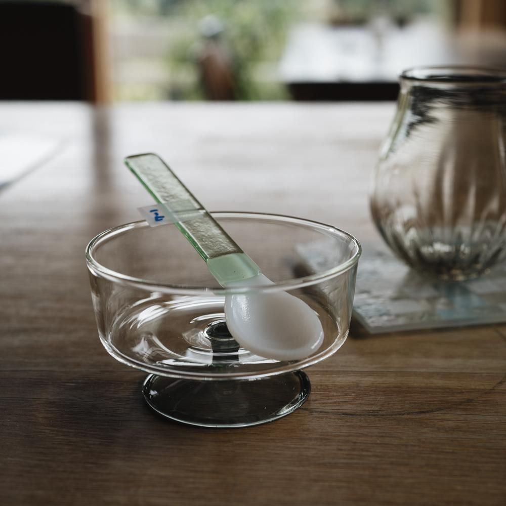 【天気雨】　ガラス　作家　マドラースプーン 天気雨 - 作家さんの器と暮らしにまつわる道具のお店｜イロドリ