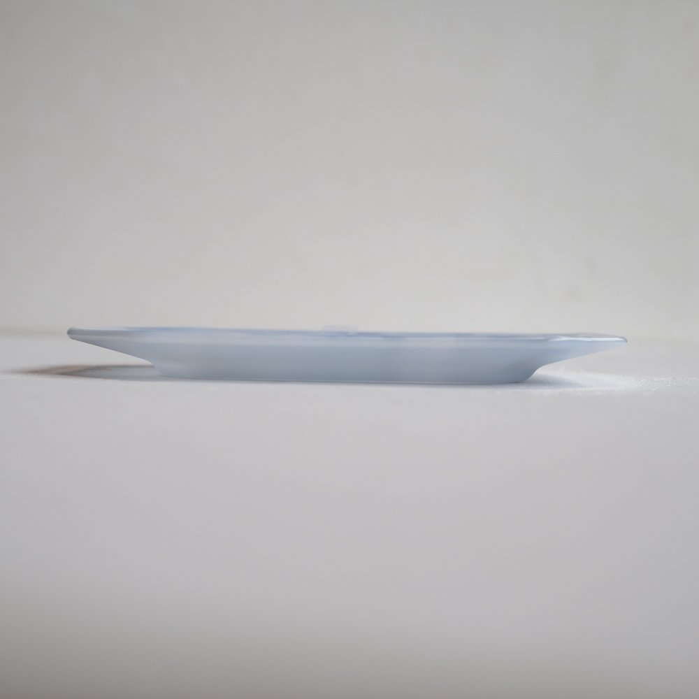 (2023年1月web展)天気雨 隅切り長方形皿　10-5