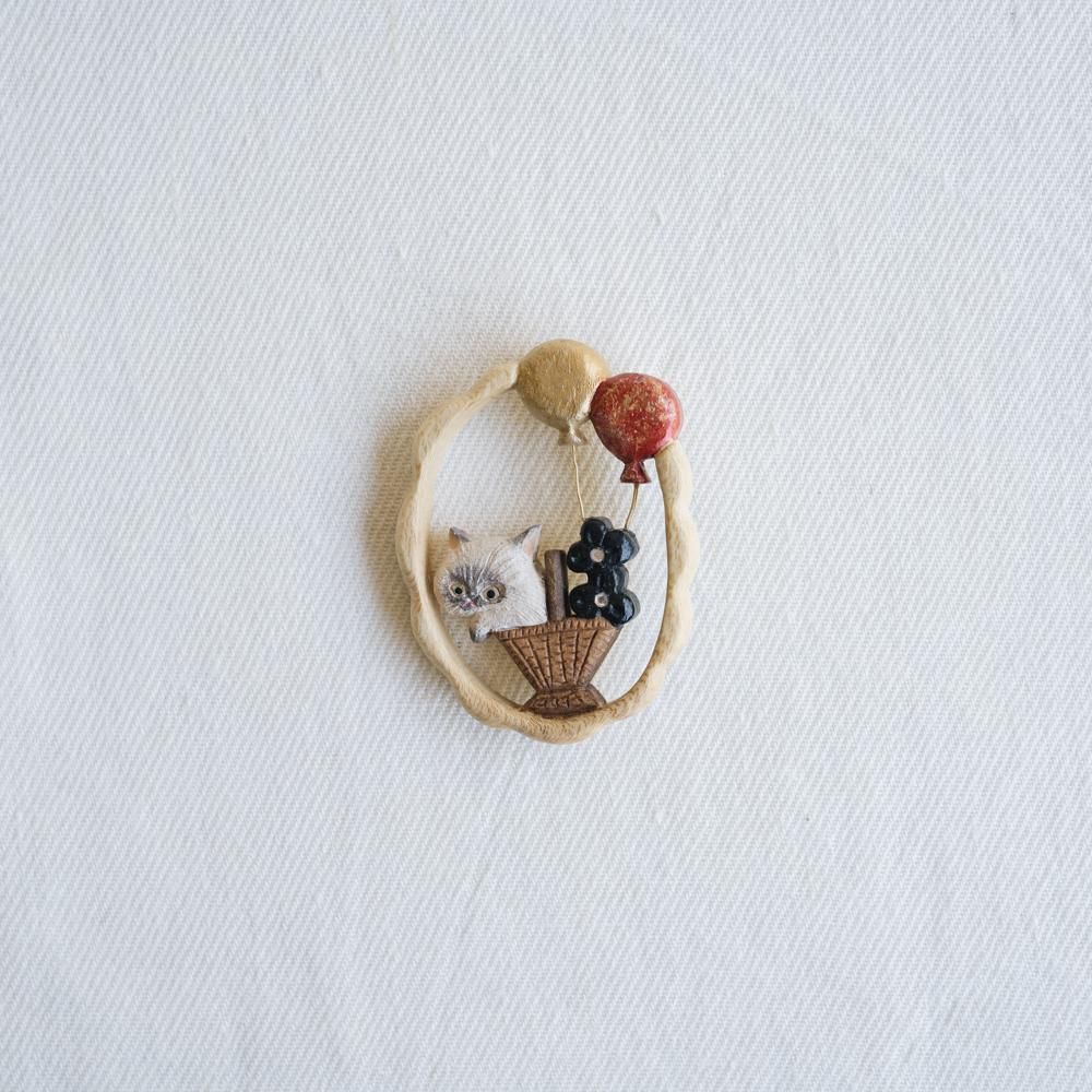 ✨新品☆海外作家品、絵皿、裏側に作家名入り Amazon.co.jp: 内喜陶苑 錦絵 大皿 44㎝ 絵皿 飾り皿 菊 花 骨董