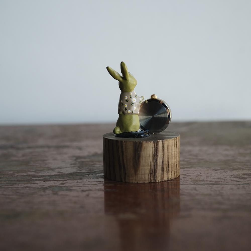 (予約受付) atelier coin ウサギの置時計 （Aimee）12<img class='new_mark_img2' src='https://img.shop-pro.jp/img/new/icons52.gif' style='border:none;display:inline;margin:0px;padding:0px;width:auto;' />