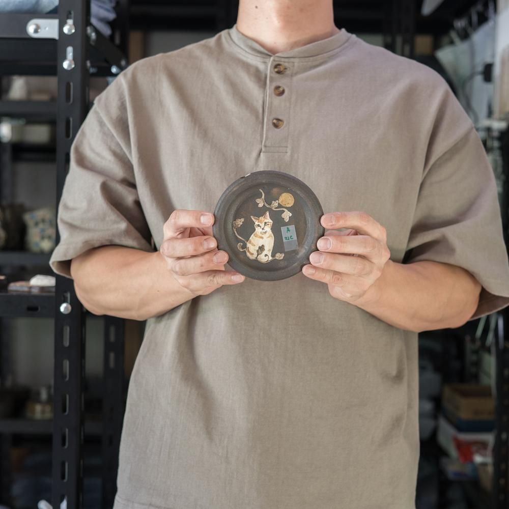(2023年7月)  acnepotterystudio 壁掛けドーナツ花器（金彩）  　A21C