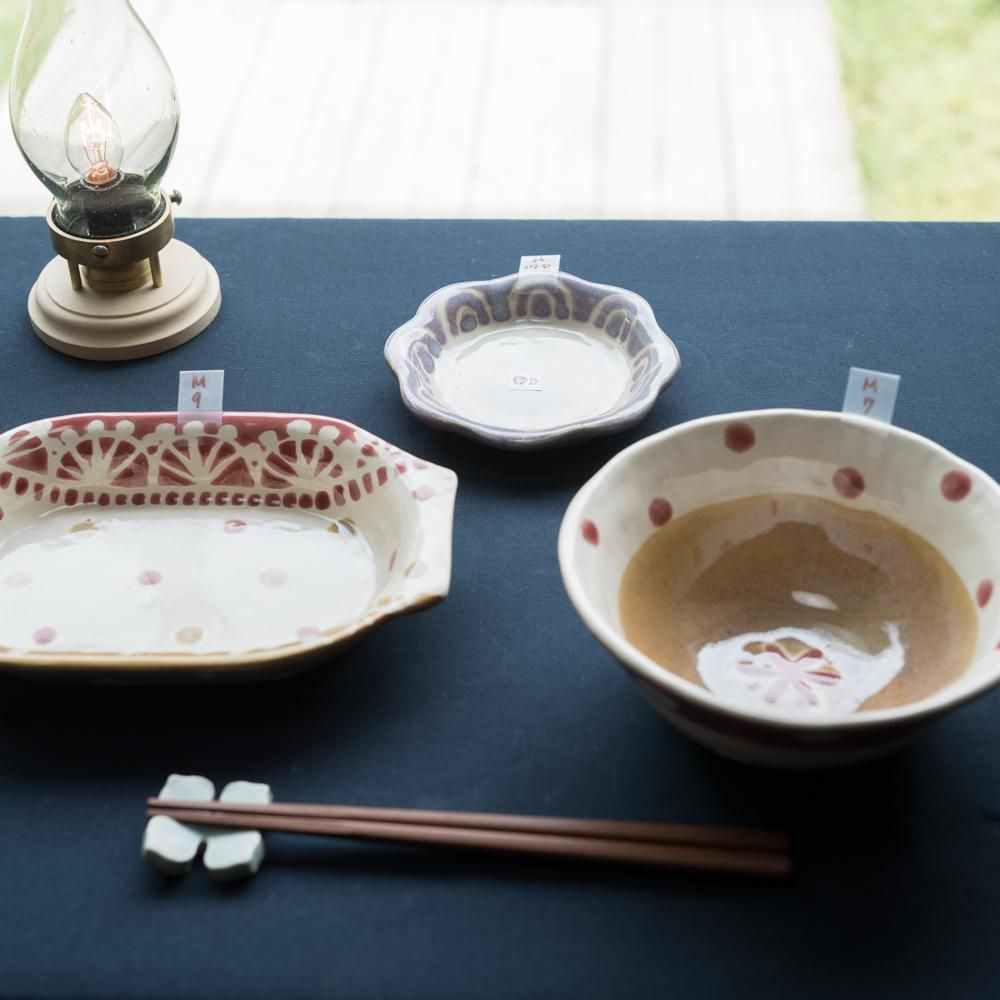 （2023年8月イロドリ陶器市）  三浦愛子   花豆皿　M17D
