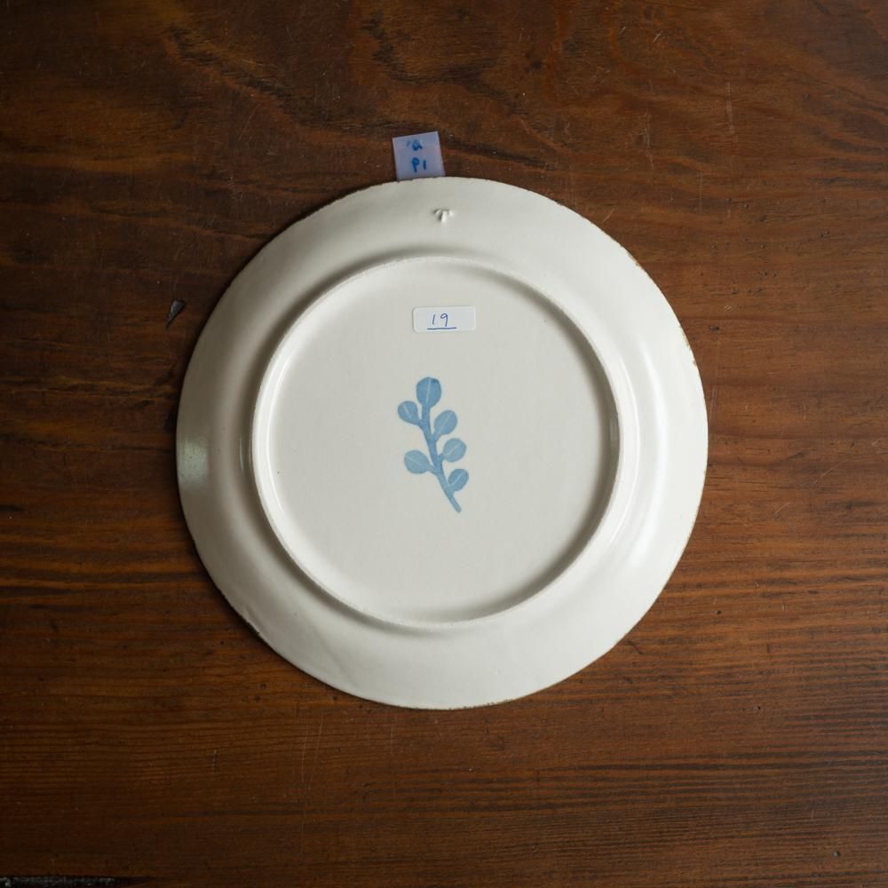 （2023年9月イロドリ陶器市） かとうようこ φ18cm 丸皿（リース） か19a