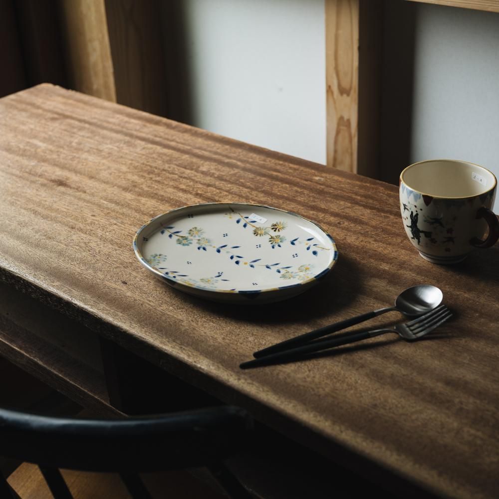 作家さんの器と暮らしにまつわる道具のお店｜イロドリ｜オンラインストア