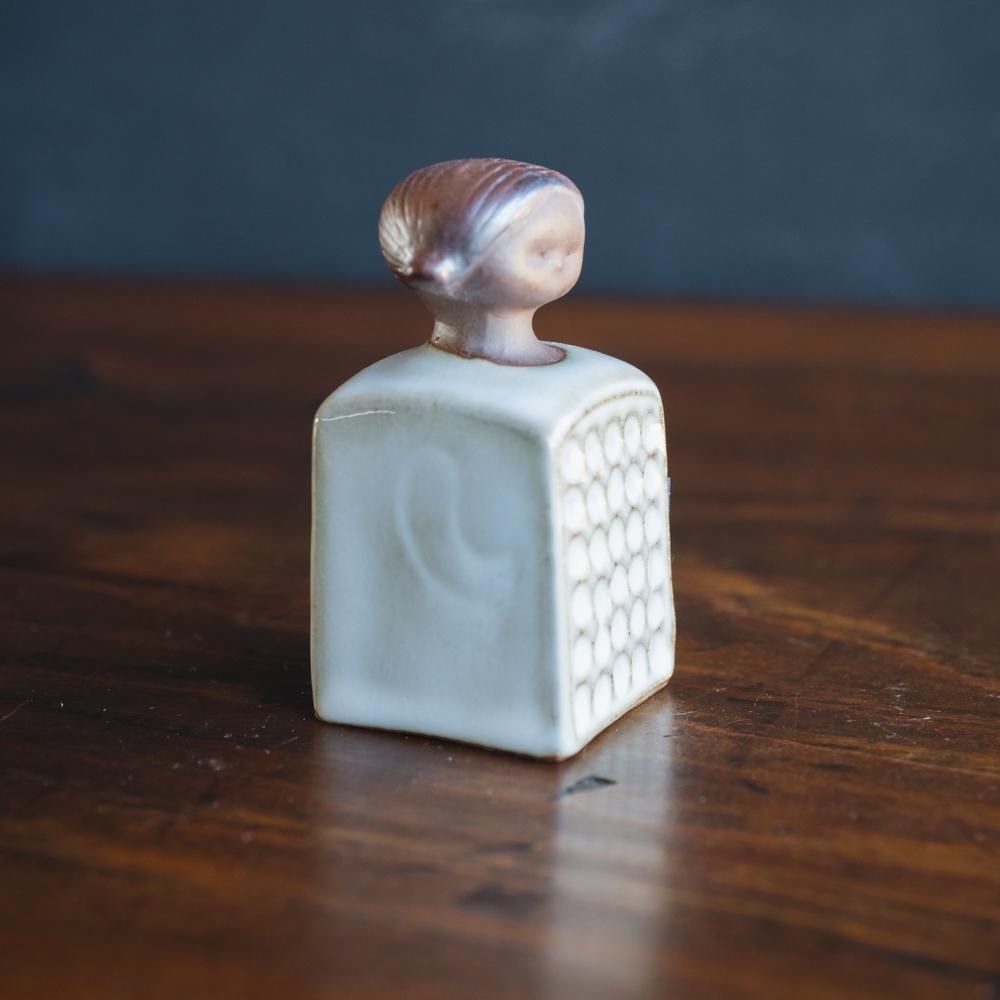 お値下げしました！【陶器置物】【画家とアトリエ】手造り、手描き　イタリア製 作家さんの器と暮らしにまつわる道具のお店｜イロドリ｜オンラインストア