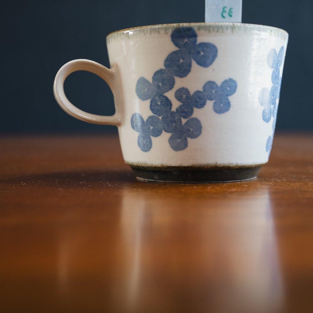 （2024年2月web展） かとうようこ コーヒーカップ（みつばアオ） か33