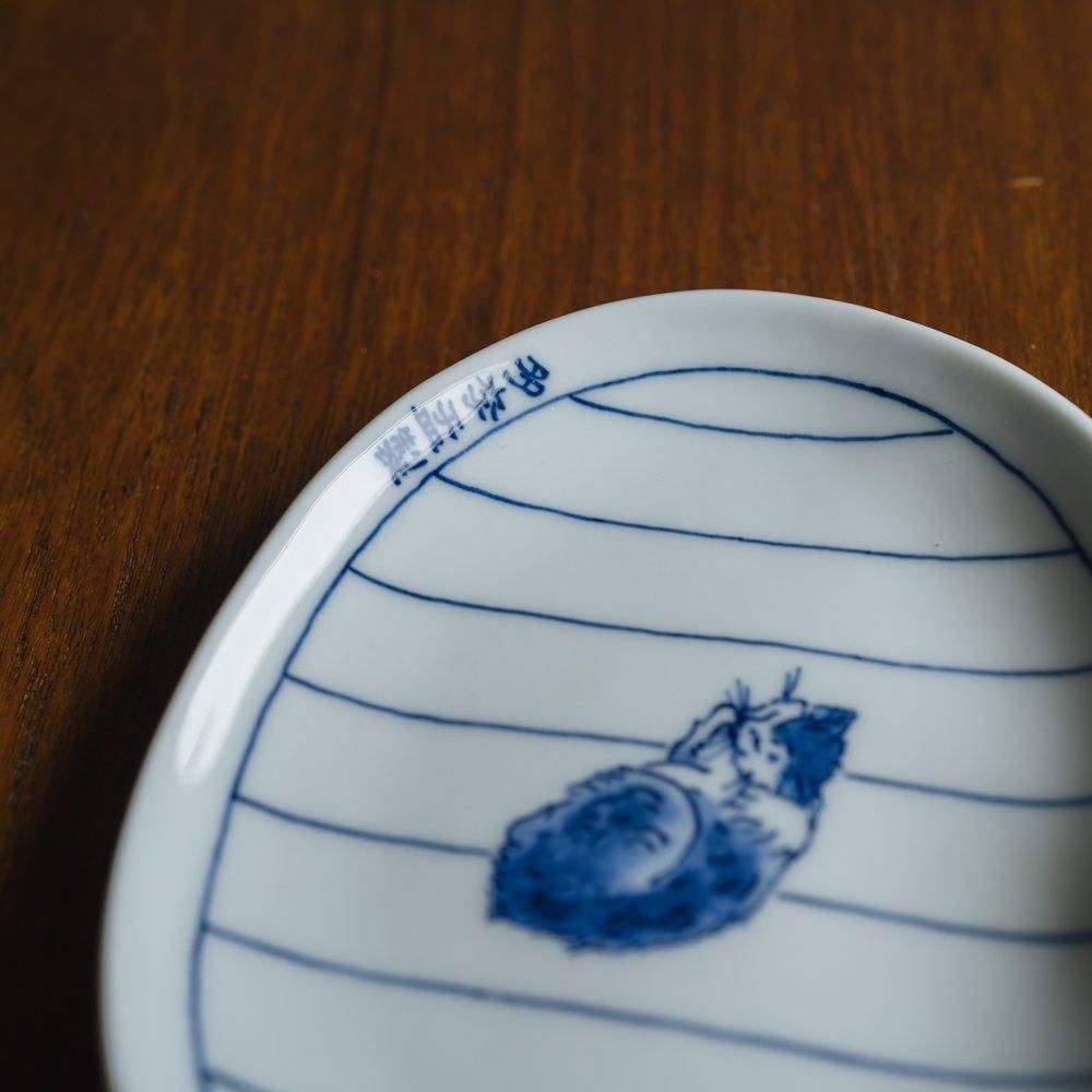 （2024年6月）*tarrie woo*　はらり、猫約物のだえん小皿　（た11）