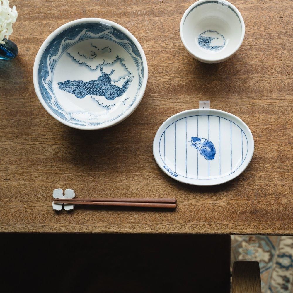 （2024年6月）*tarrie woo*　はらり、猫約物のだえん小皿　（た11）