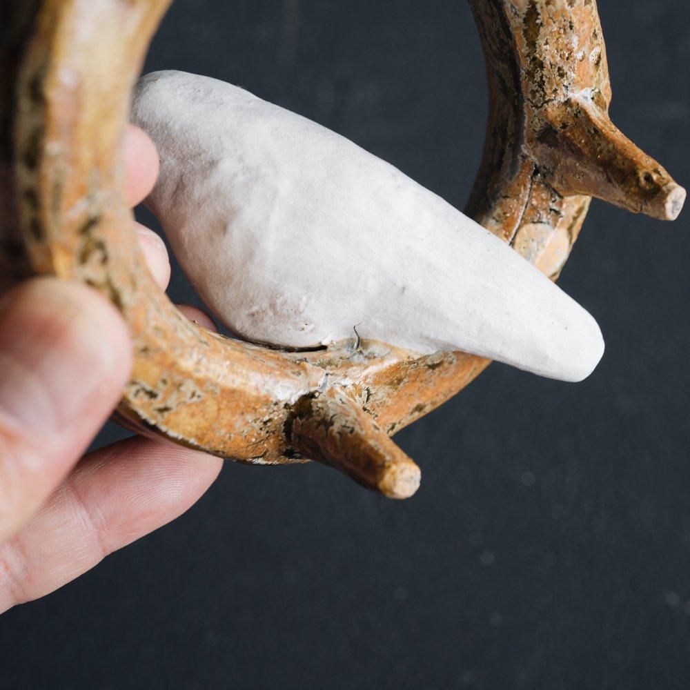 （2024年7月）【1点もの】acnepotterystudio 文鳥の壁かけ花器　A22