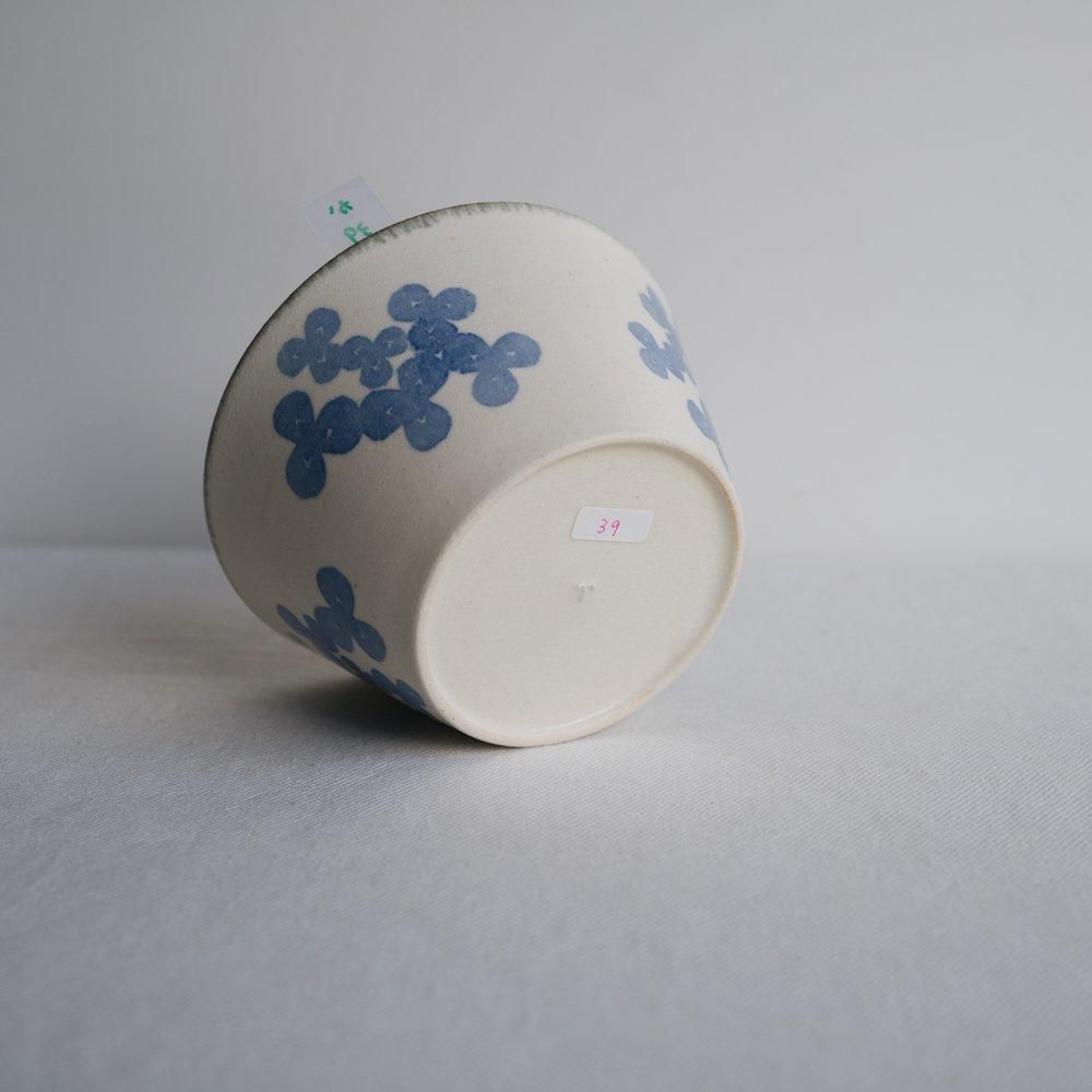 （2024年8月イロドリ陶器市） かとうようこ ボウル（みつばアオ） か39