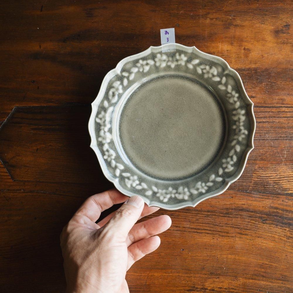 阿部慎太朗　八角 レリーフ すずらん フランボワーズ 皿 器 陶器 作家 5点購入】初めて阿部慎太朗さん作陶の器を！ | LEE