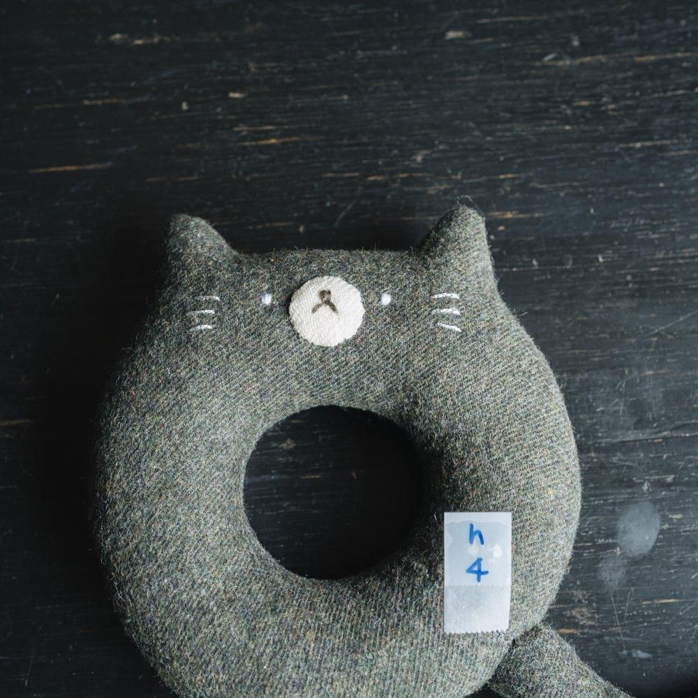 （2024年10月） HOKKORI DONUT COASTER　お口周りが白い黒猫さん　h4