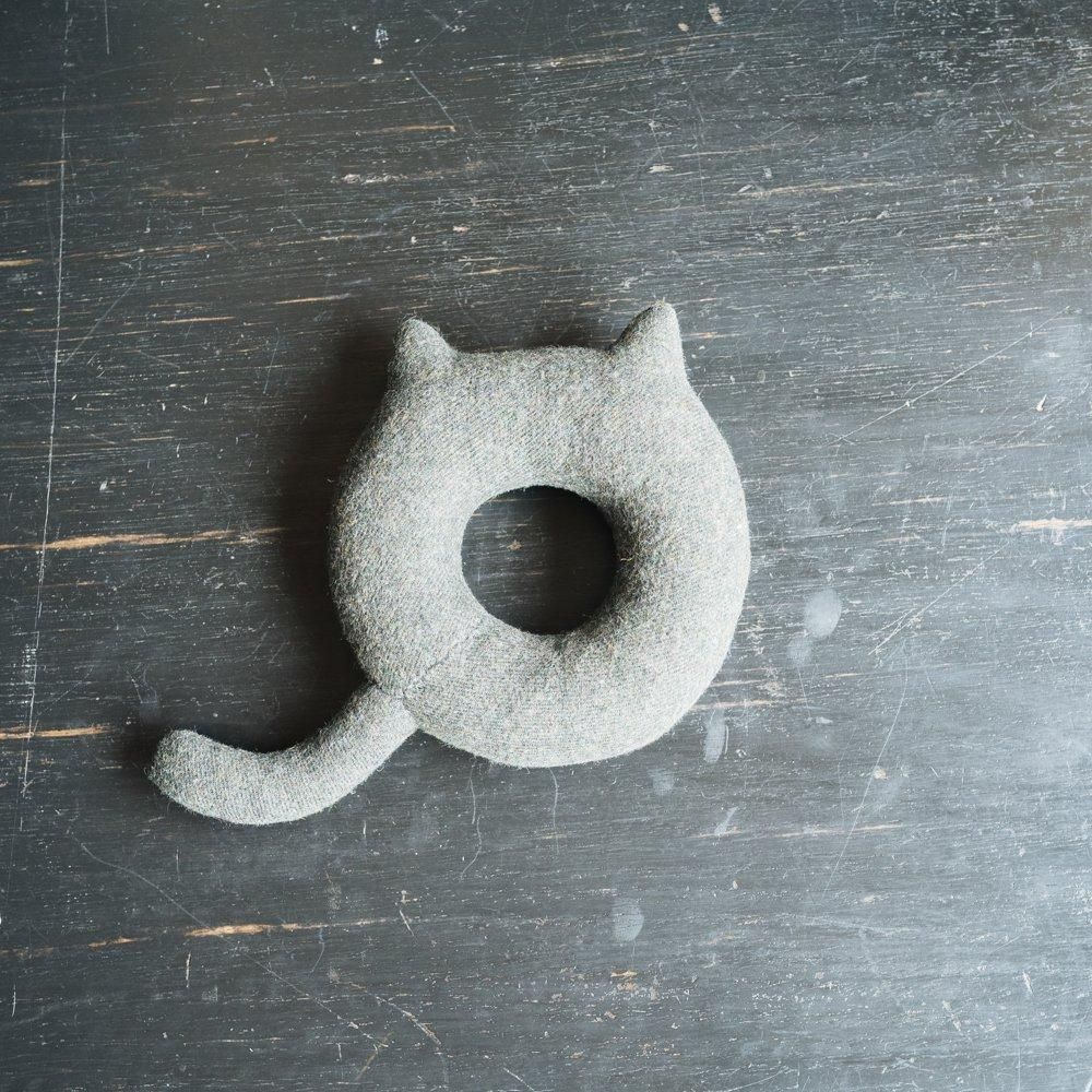 （2024年10月） HOKKORI DONUT COASTER　お口周りが白い黒猫さん　h4