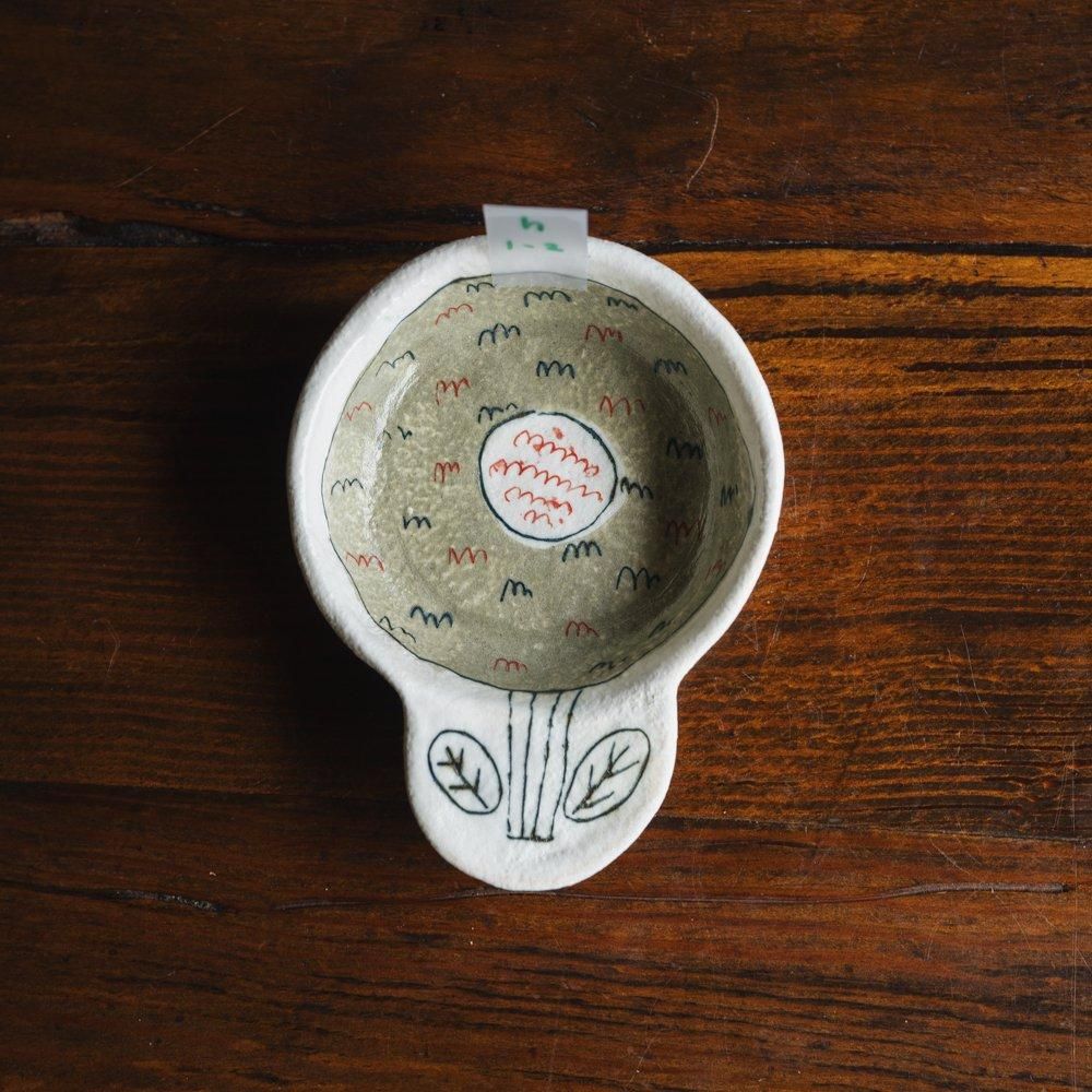 (2024年12月)    hapun pottery　花豆皿　h1-2