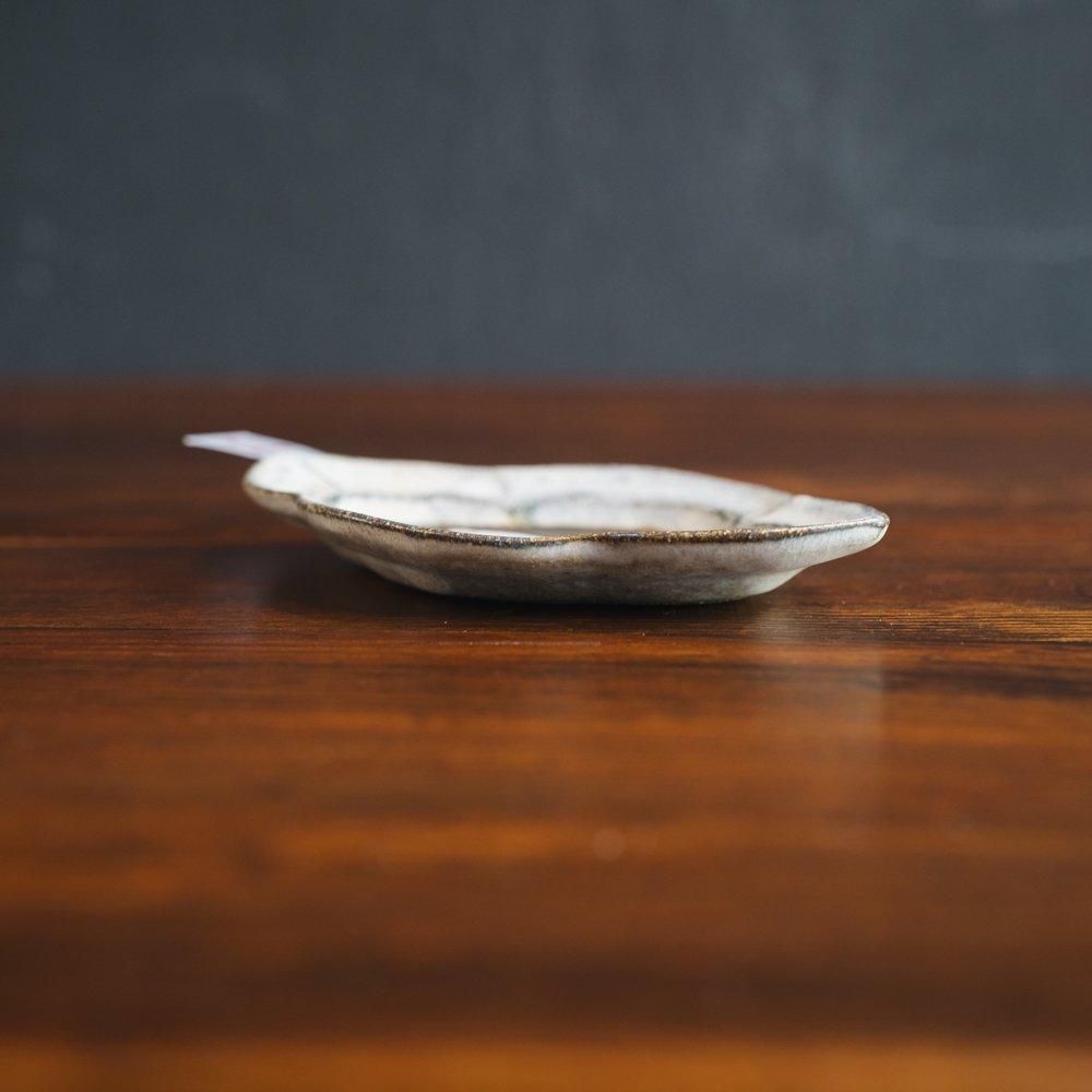 （2024年12月）【1点もの】acnepotterystudio　ひし形小皿　A22-2