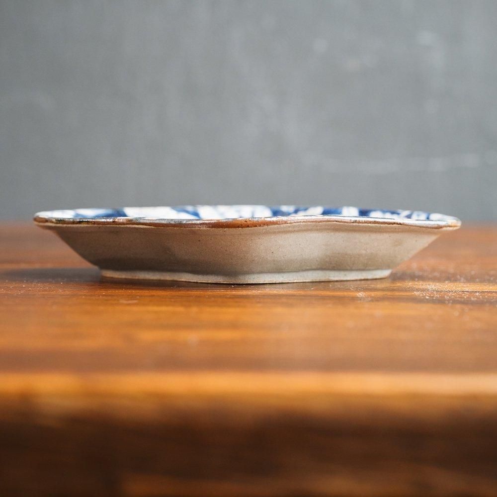 （2024年12月web個展）【1点もの】ヒヅミ峠舎　染付花型皿　ヒ20-2