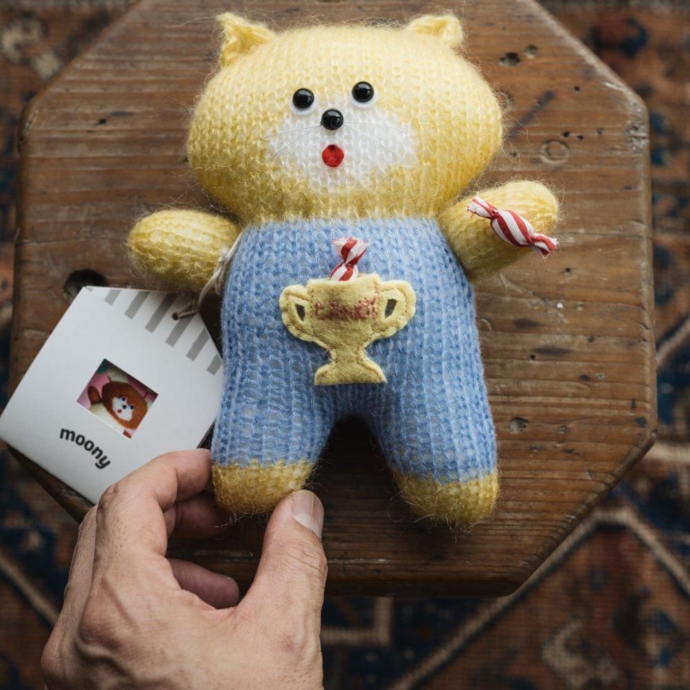 (2025年2月) 【1点もの】moony　ネコのシンガ　m8