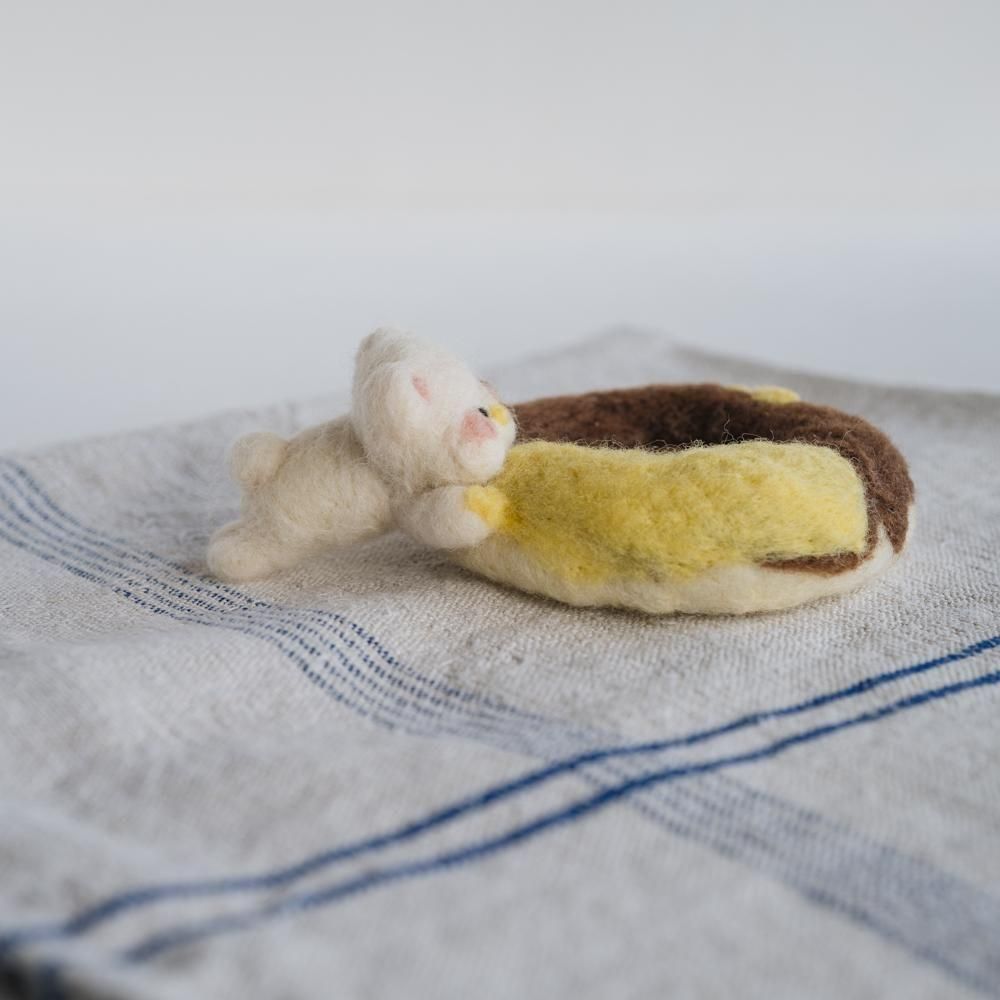 （2025年3月 ）【1点もの】くまぷりん　くまの食べすぎチョコハチミツドーナツ　く1