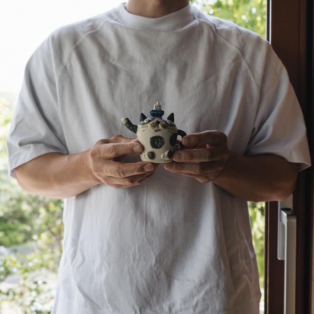 (2025年4月イロドリWEB個展)【1点もの】 古澤彩    ネコの注器　ふ27