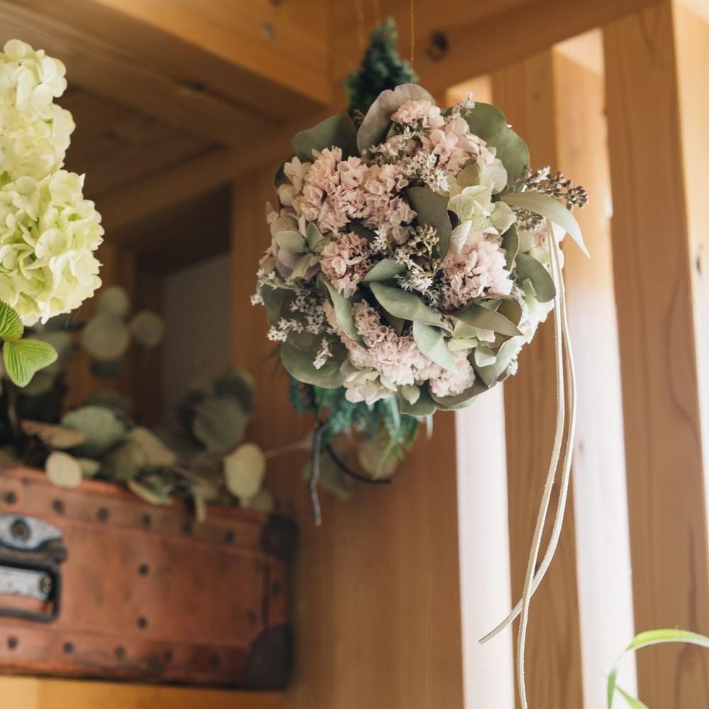 (2025年4月)【1点もの】 lilas    紫陽花とソロモンのフラワーボール　は2-1
