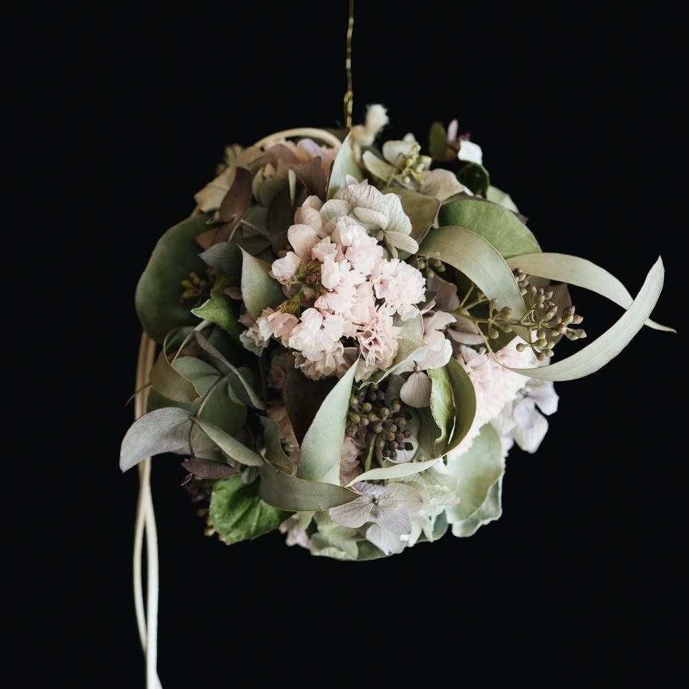 (2025年4月)【1点もの】 lilas    紫陽花とソロモンのフラワーボール　は2-2