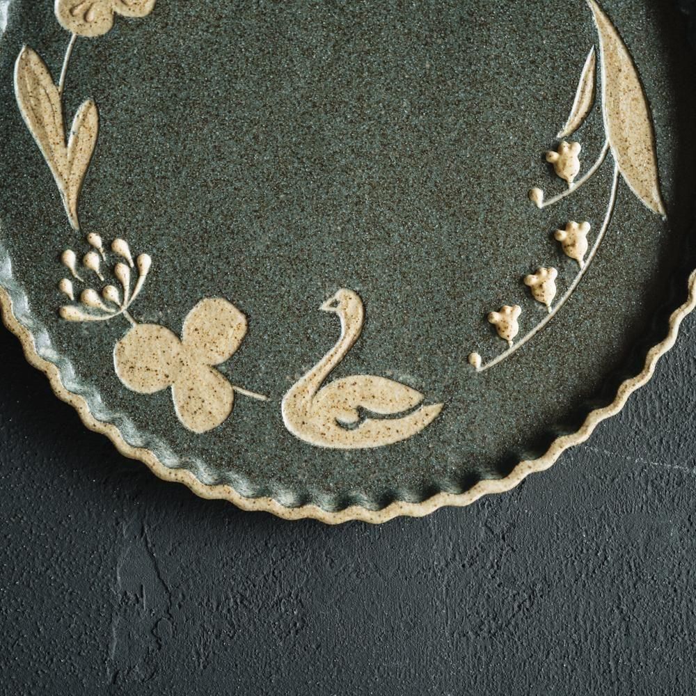 ※数量制限あり（2025年4月web個展）   苔色工房　なみなみプレート　白鳥／ネイビー　こ3