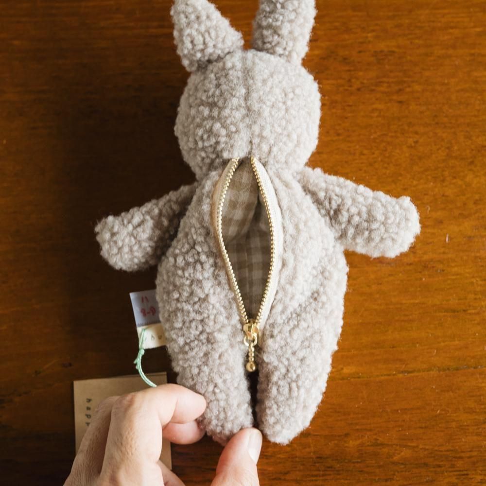 （2025年4月） 【1点もの】happybug　ぽっこりおなかになってくぬいぐるるみポーチ　ハ9-8