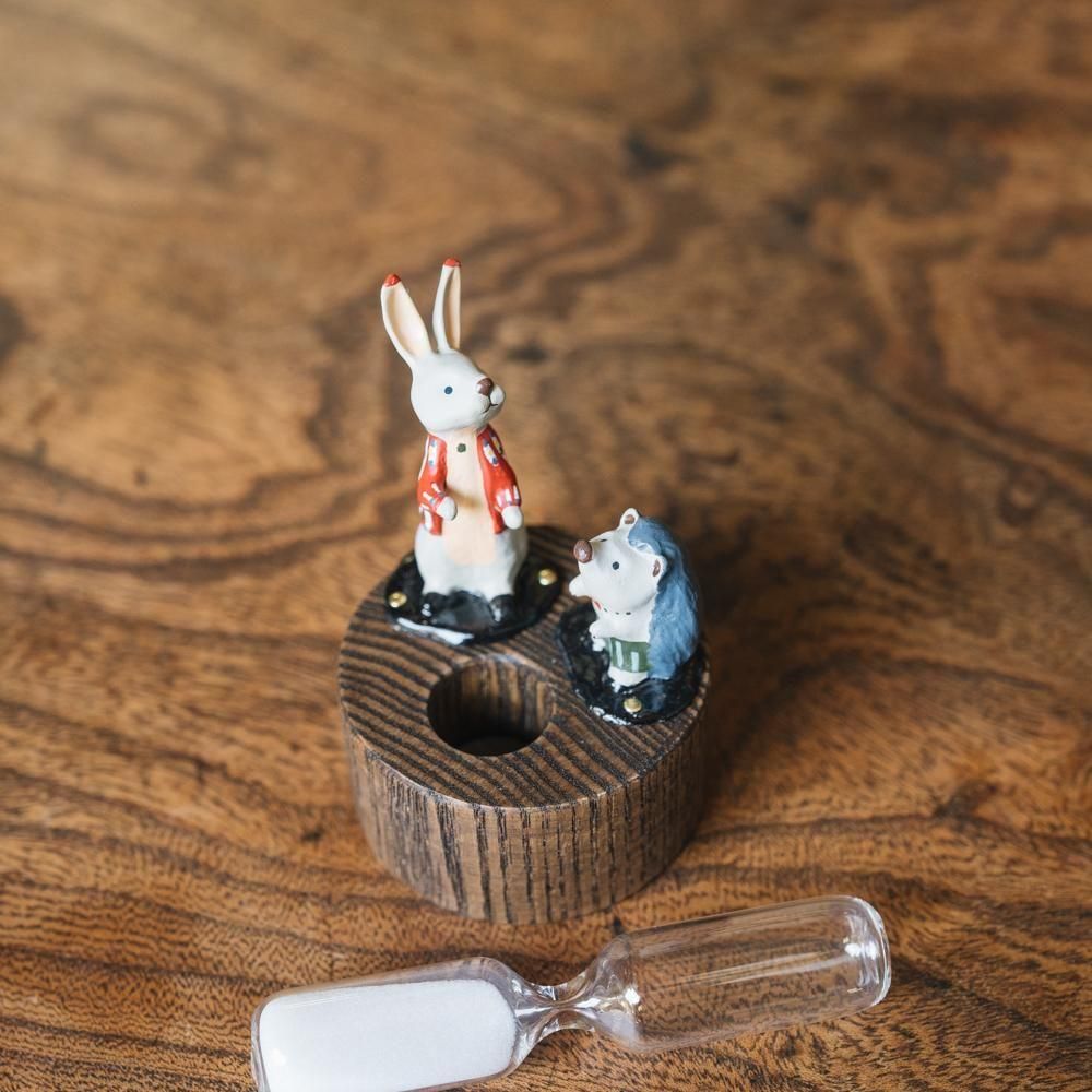 (予約受付) atelier coin うさぎとハリネズミの砂時計 　15<img class='new_mark_img2' src='https://img.shop-pro.jp/img/new/icons1.gif' style='border:none;display:inline;margin:0px;padding:0px;width:auto;' />