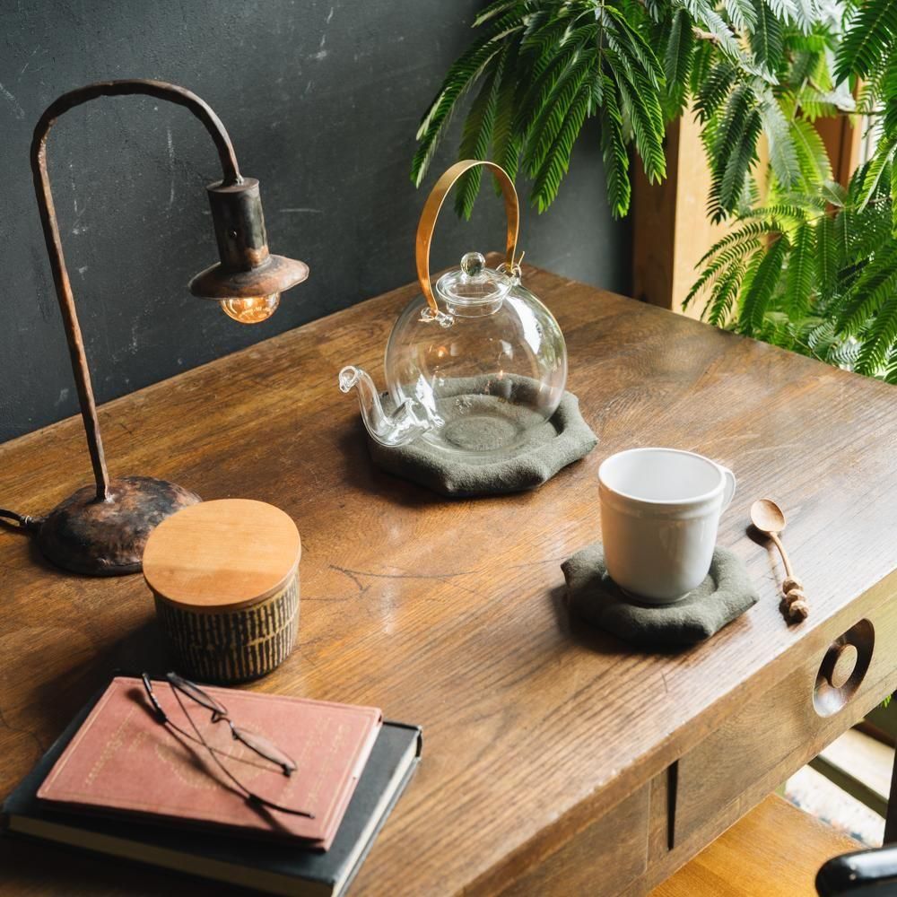 （2025年6月）tiny tea day　ぷくぷく八角形ポットマット　チャコール　t6<img class='new_mark_img2' src='https://img.shop-pro.jp/img/new/icons1.gif' style='border:none;display:inline;margin:0px;padding:0px;width:auto;' />
