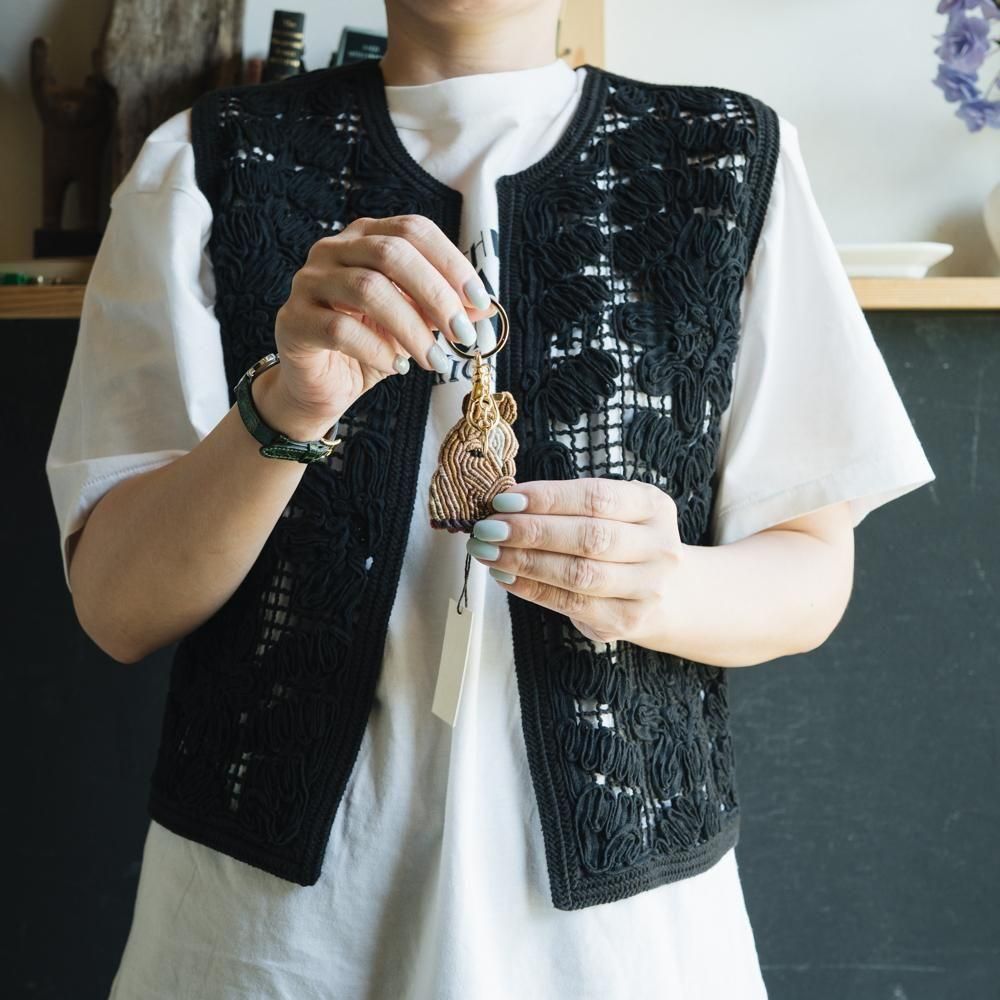 （2025年7月）【1点もの】yuki choucho　馬のお顔刺繍ブローチ／キーチェーン　y3